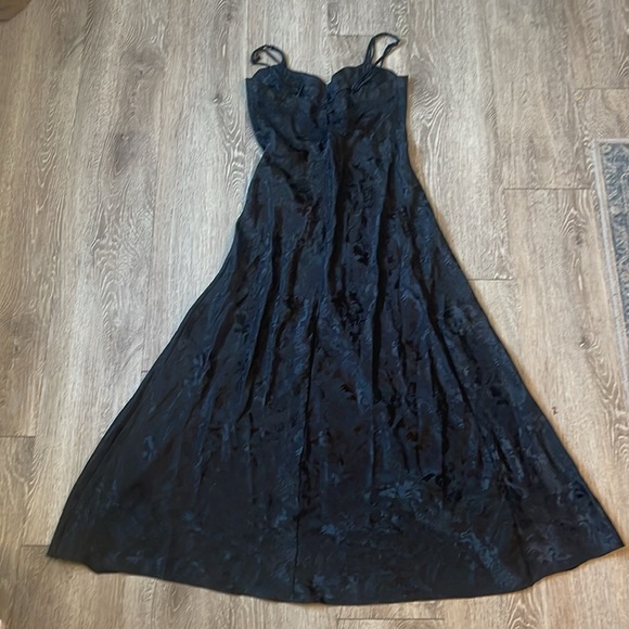 Victoria secret vintage stunning black slip dress with front slit size p petite - Picture 13 of 13